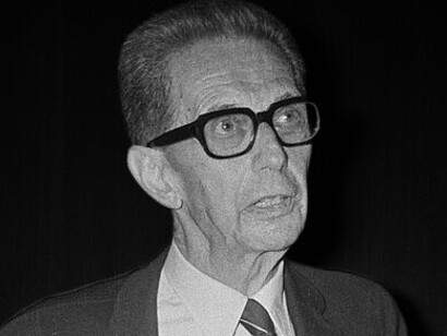 André Michel Lwoff était un microbiologiste français et lauréat du prix Nobel