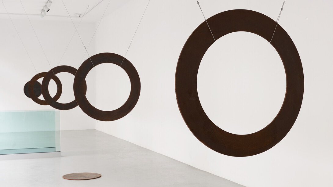 Robert Morris, 4 Rings, 2 Centers, Osart Gallery, Milan, March - May 2022. Courtesy
Osart Gallery. Photo credits Max Pescio