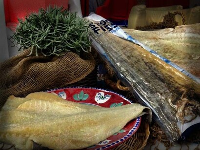 Il cat-fish secco proveniente dal Delta nigeriano è un ingrediente ambito e fondamentale