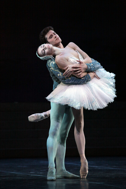 Natalia Osipova e Claudio Coviello, ph Marco Brescia