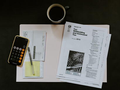 Selective contracts are possible and they offer choices for the consumer