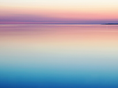 A rainbow over the sea, to listen to the concert of the song with a rainbow of colors