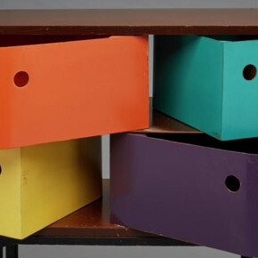 Henry P. Glass, Swing-Line Toy Chest, 1952. Lacquered Masonite and birch; 31 3/4 × 33 × 17 1/2 in. Manufactured by Fleetwood Furniture Company. Milwaukee Art Museum: Purchase with funds from the Demmer Charitable Trust, M2015.85a,b. Photograph by John R. Glembin.