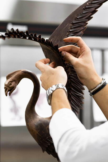 Oggi Guichon, sul suo profilo Instagram seguito da più di 14 milioni di follower (oltre che su Youtube e TikTok), propone le realizzazioni di stupefacenti sculture in cioccolato, ricche di dettagli perfettamente fedeli alla realtà