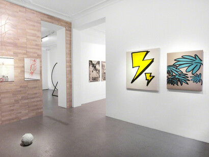On View, exhibition view. Courtesy of Galerie Burster
