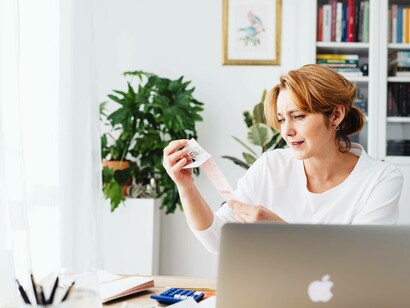 Woman struggles to pay her bills