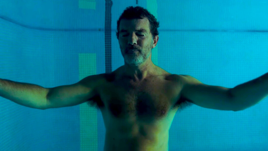 Antonio Banderas en la primera escena de «Dolor y gloria» (2019)