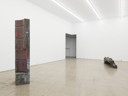 Céline Condorelli & June Crespo. Aliento, installation view. Courtesy of Nogueras Blanchard