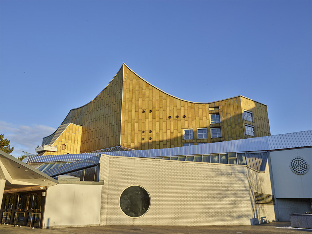 Space for Music. Courtesy of  J. Paul Getty