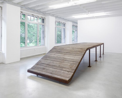 Mirosław Bałka, 690 x 190 x 102, 2006, steel, wood, felt, 690 x 190 x 102 cm. Courtesy of Galerie Nordenhake