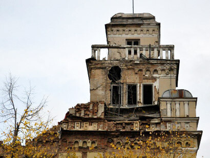 Cuartel Jajce de Sarajevo, devastado por la guerra de Bosnia