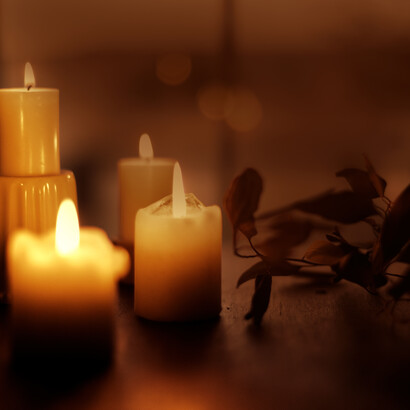 Velas encendidas, símbolo de espiritualidad