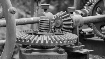 El capitalismo está muy lejos de comprenderse si solo se le considera desde sus dinámicas económicas