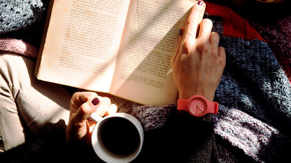 L'écrivain face à la solitude des mots. Quand on écrit dans la solitude des mots et que l’on souhaite être publié, dans la majorité des cas, on s’adresse à un éditeur