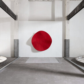 Marià Serra Riera, [Into the veil], exhibition view. Courtesy of Axel Vervoordt Gallery