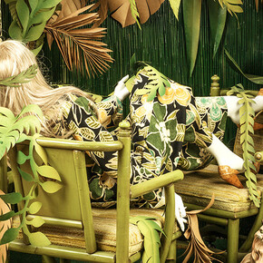 Patty Carroll, Leaf behind, 2024. Courtesy of Catherine Couturier Gallery 