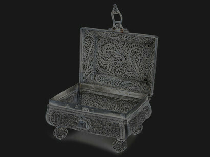 Russian silver filigree box
