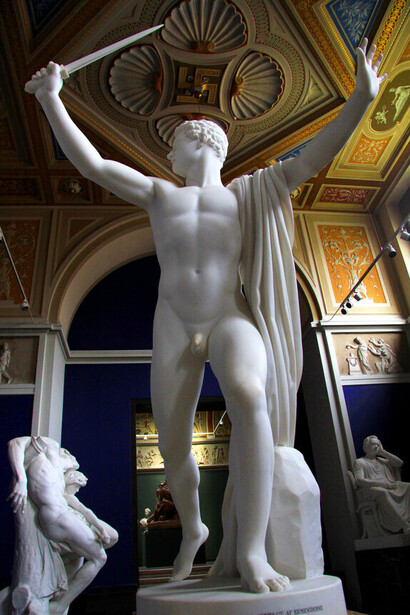 Orestes es perseguido y atormentado por las Furias, un trío de diosas conocidas por ser los instrumentos de la justicia, se hace referencia eufemísticamente conocidas como las "Graciosas" (Euménides) Ny Carlsberg Glyptotek, Copenhague, Dinamarca