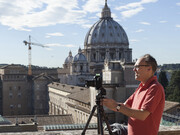 Peter Bialobrzeski mentre lavora sul tetto del Braccio Nuovo. Foto Alessandro Prinzivalle © Governatorato SCV – Direzione dei Musei
