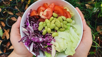 Der Verzehr von Obst, Gemüse und Vollkornprodukten ist wichtig für eine gute Gesundheit