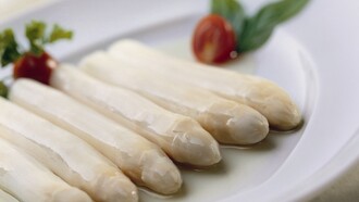 Sabor, elegancia, textura, suave amargor: tales son las características del espárrago de Navarra