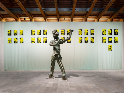 Thomas Schütte, Genealogies, exhibition view. Courtesy of Pinault Collection Gallery 