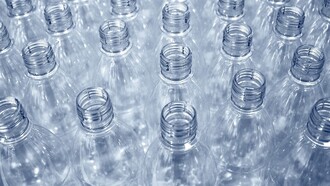 Botellas de agua mineral