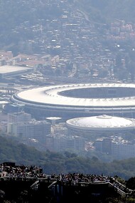 Cristo Redentor eo estádio do Maracanã