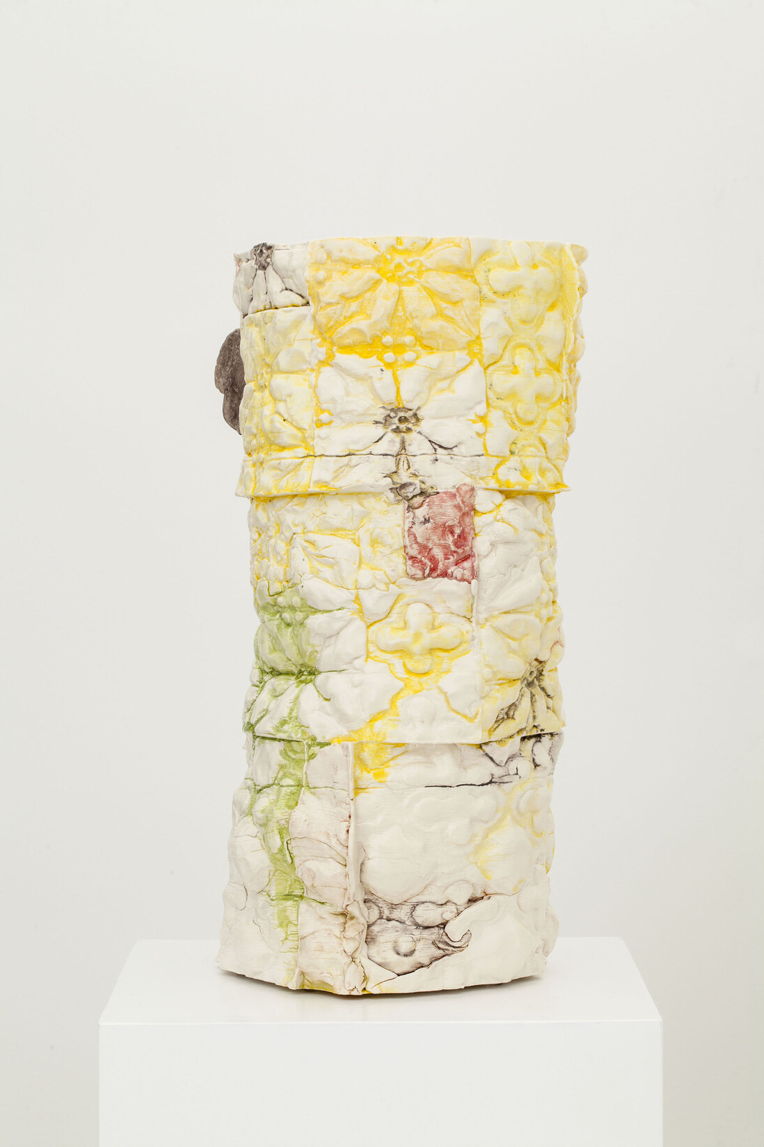 LA FLEUR DES JOURS COURTS" (2016)
Enamelled earthenware
Height : 18 5/16 in - Width : 10 5/8 in