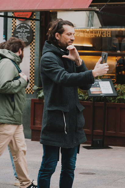 Descubra os benefícios do jejum de informações para melhorar o foco e reduzir o estresse no mundo digital