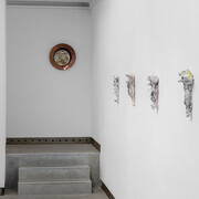Lucio Fontana, ausstellungsansicht. Mit freundlicher genehmigung der Galerie Karsten Greve
