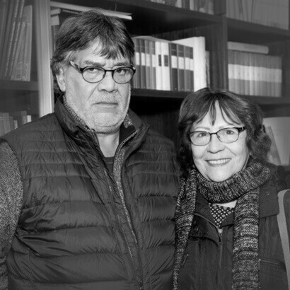 Se podría pensar que, ante semejante amor, ni siquiera la muerte representa el punto final. Como la poesía, los sentimientos saben sobrevivir