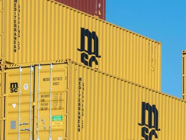 En el escenario contemporáneo, China expande su esfera de influencia global mediante la diplomacia económica y megaproyectos de infraestructura como la Iniciativa de la Franja y la Ruta (BRI)