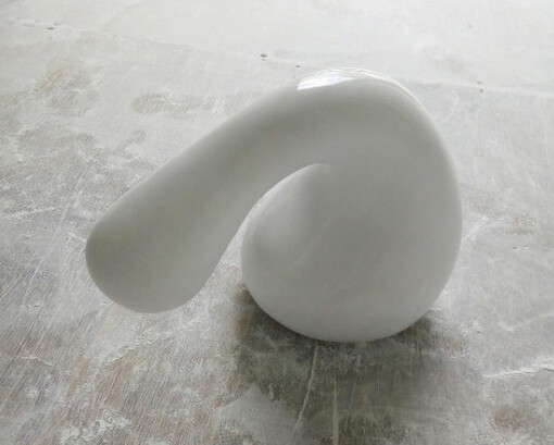 Minimal Invasiv. Courtesy of Margaret Thatcher Projects