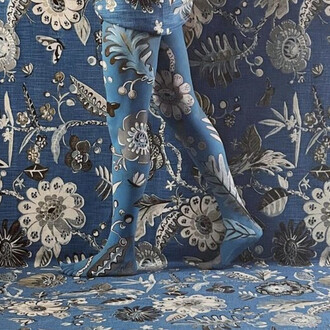 Cecilia Paredes, Walking my galaxy blue. Courtesy of Saltfineart 