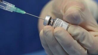 The "vaccine nationalism" is a good alibi behind which the world oligarchies act