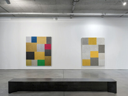 Peter Halley, Exhibition view. Courtesy of Gary Tatintsian Gallery