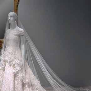 The Glamour and Romance of Oscar de la Renta. Courtesy of The Museum of Fine Arts