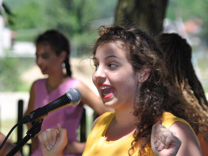 A singer of Carmelim band. Ph. Pierre H. Lavi