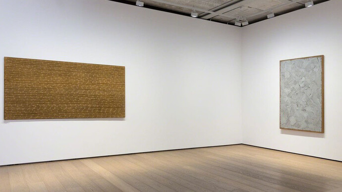 Ha Chong-Hyun, Exhibition view. Courtesy of Almine Rech