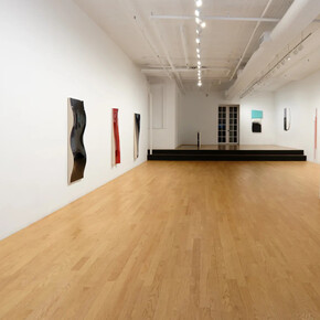 Justin Adian, Russell Maltz and Vincent Szarek, exhibition view. Courtesy of Chart