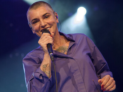 Sinead O'Connor fue una mujer que pagó un precio altísimo por no callarse, aun cuando el silencio le habría asegurado fama y fortuna
