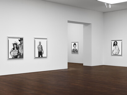 Richard Avedon, Facing west, exhibition view. Courtesy of Gagosian Gallery