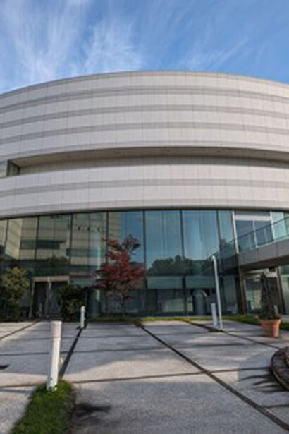 Edificio del intercambio cultural, Hiroshima, Japón