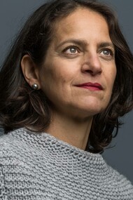 Dr Gindi is a sculptor who spent her entire life wandering around different cultures and alongside emotional abysses