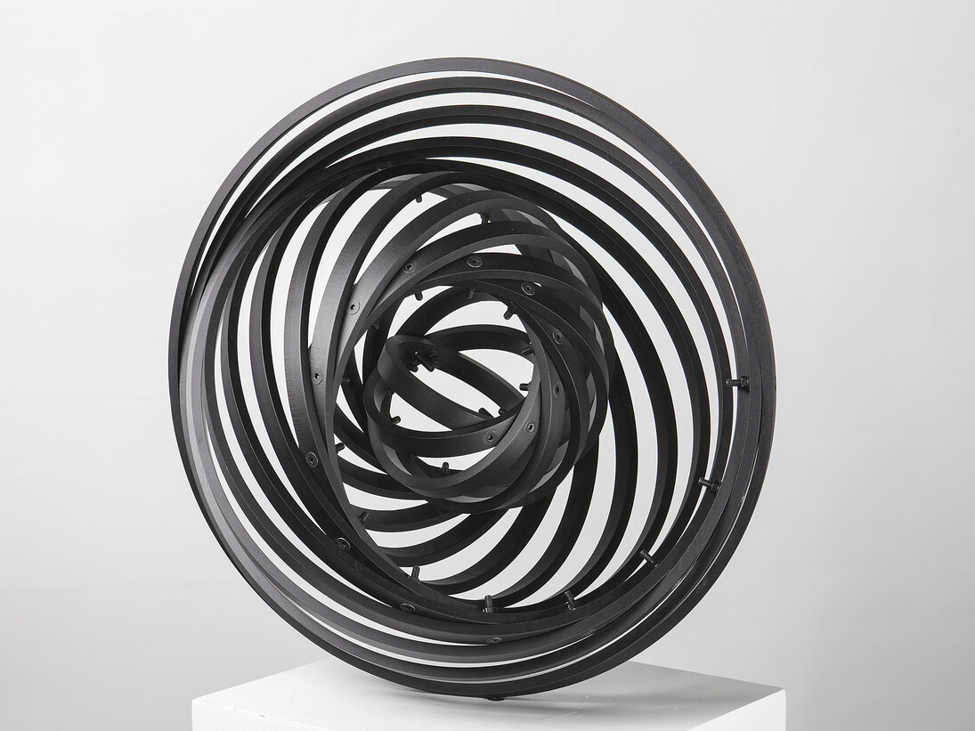 Sungfeel Yun, Energy 16, 2014, Aluminium, Bolts, Nuts, 40 × 40 × 20 cm