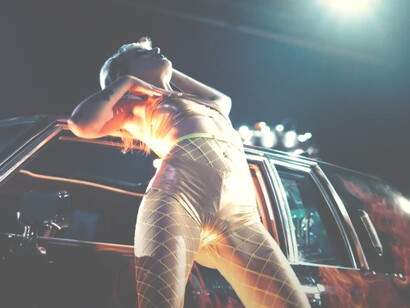 Una scena del film Titane