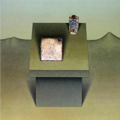 Alejandro Aróstegui, Mesa verde con objetos, 1986, técnica mixta