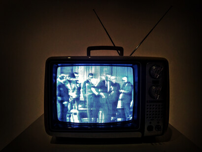 Fue entonces que decidimos que debíamos transmitirlo a través de la televisión