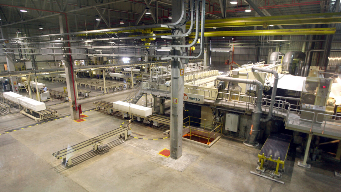 Fábrica da Suzano em Mucuri, Brasil. A empresa tem 100 anos de vida que aprendeu com as árvores que a vida sempre se renova